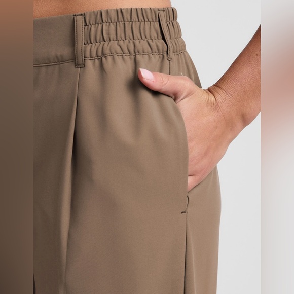 Beyond Yoga Status Wide Leg Trouser in Dune Size XS NW1251 Brown Pleated Pants - Picture 5 of 16